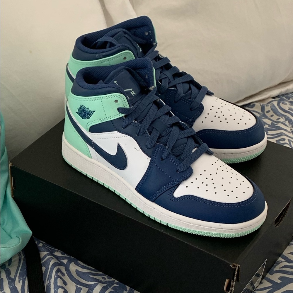 Nike Jordan Retro 1 Mid Blue Mint Mystic Navy Mint Foam High Top Leather Sneaker